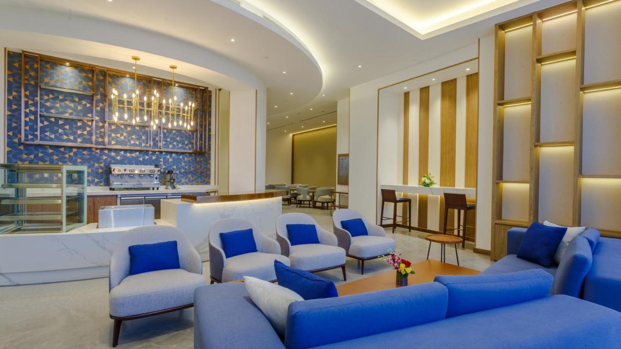 Clarion Hotel Jeddah Airport Bagian luar foto