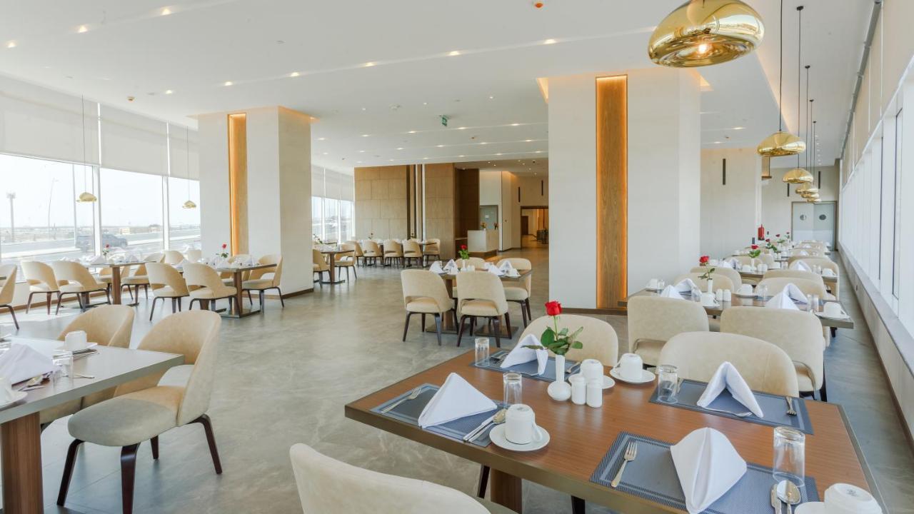 Clarion Hotel Jeddah Airport Bagian luar foto