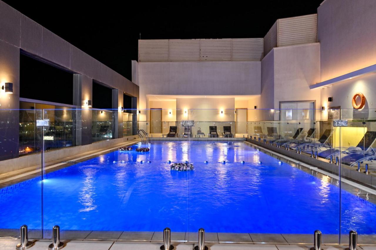 Clarion Hotel Jeddah Airport Bagian luar foto