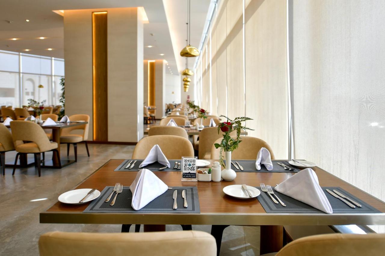 Clarion Hotel Jeddah Airport Bagian luar foto